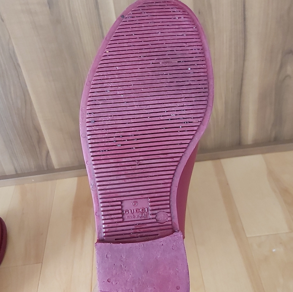 RED GUCCI RAIN BOOTS - Picture 6 of 12